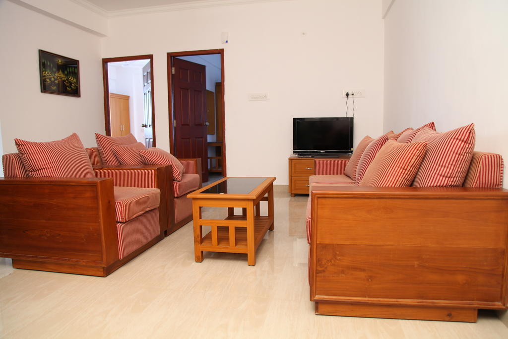 Phils' Residency & Banquets Hotel Kochi Kültér fotó