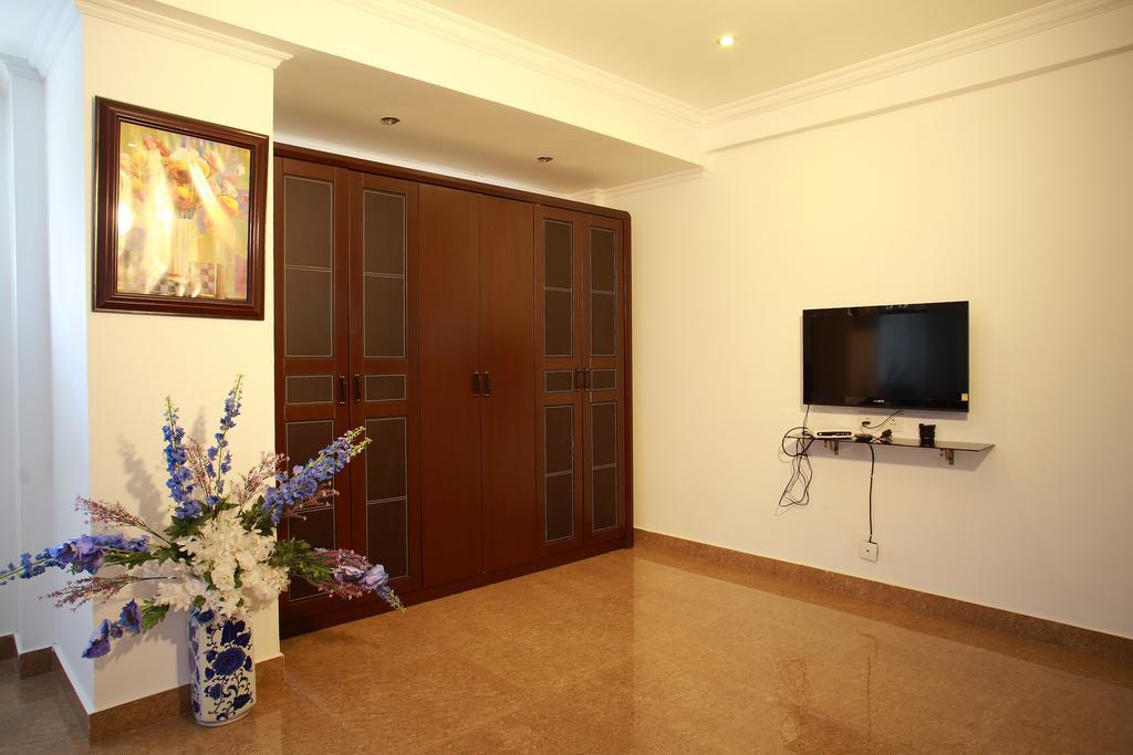 Phils' Residency & Banquets Hotel Kochi Szoba fotó